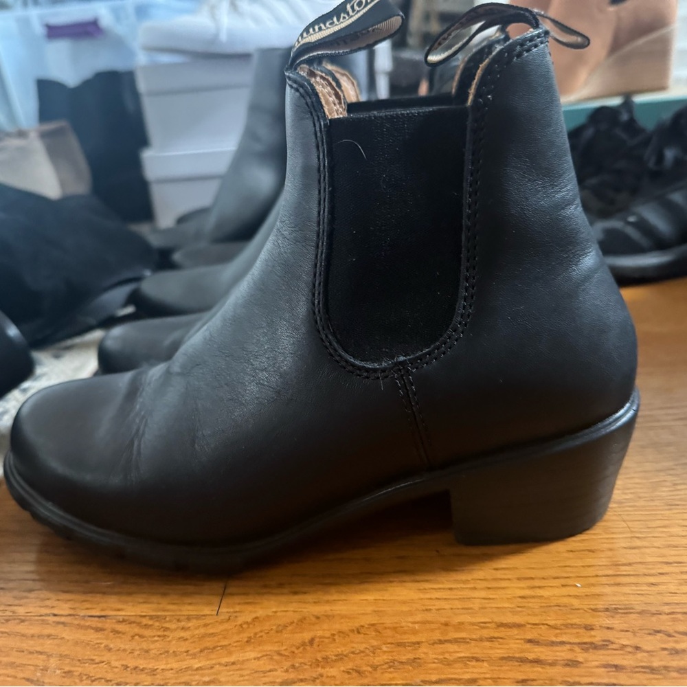 Blundstone heeled boot